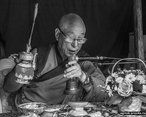 XIV Далай-лама Тендзин Гьяцо. Молитва о долгой жизни Еше Лодоя Ринпоче